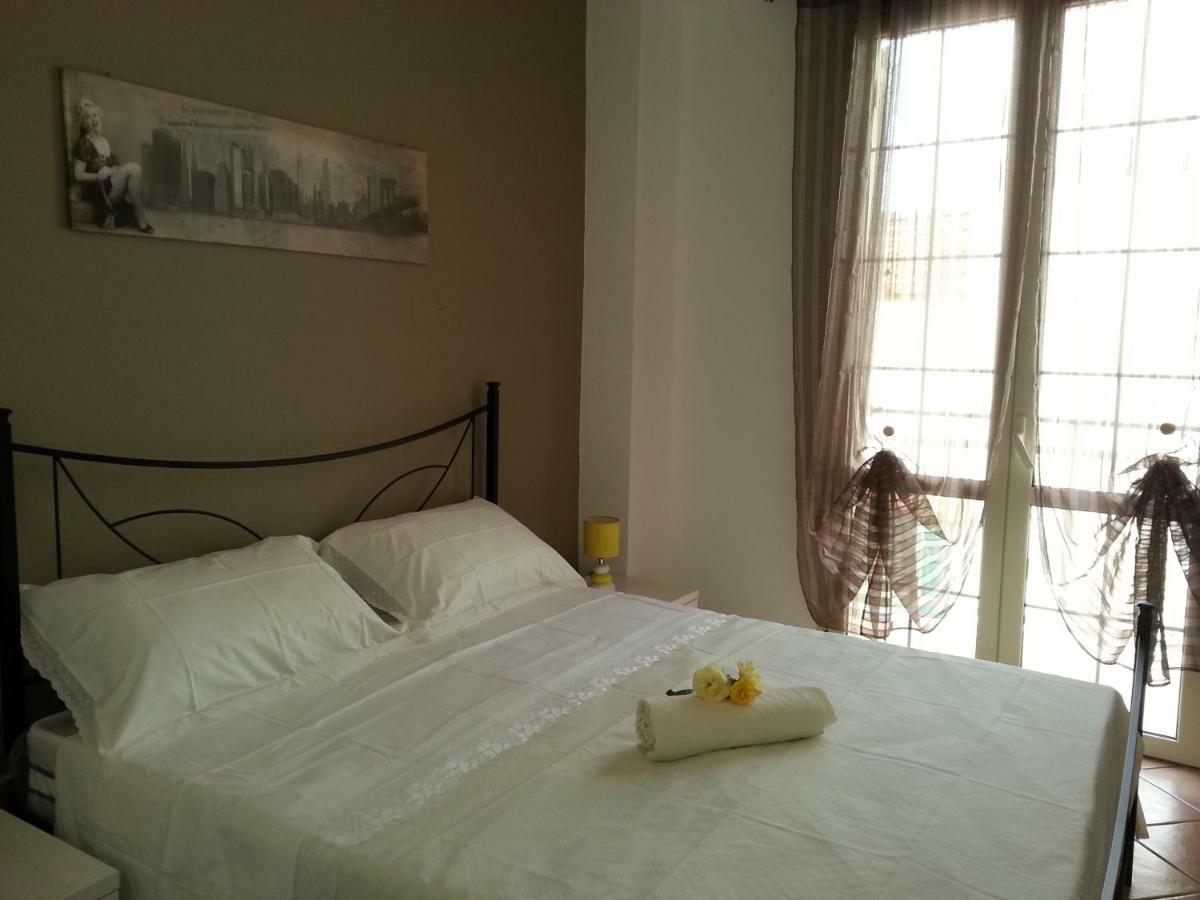 Casa Vacanze Chiara テッラジーニ エクステリア 写真