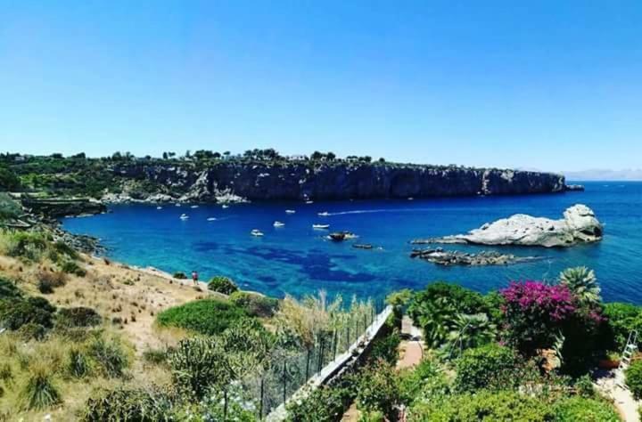Casa Vacanze Chiara テッラジーニ エクステリア 写真
