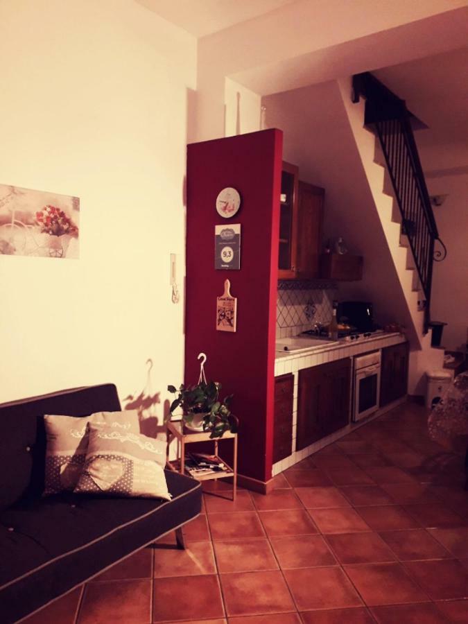 Casa Vacanze Chiara テッラジーニ エクステリア 写真
