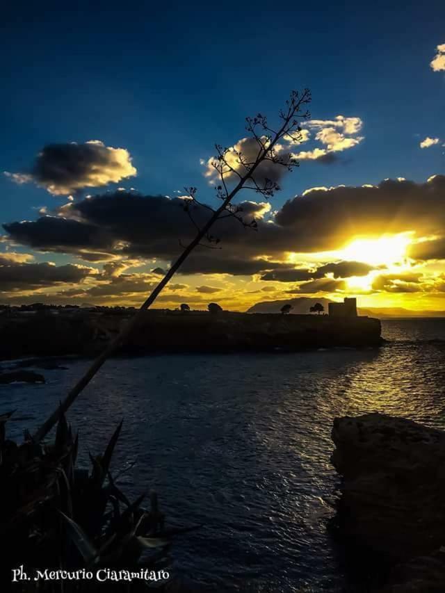 Casa Vacanze Chiara テッラジーニ エクステリア 写真