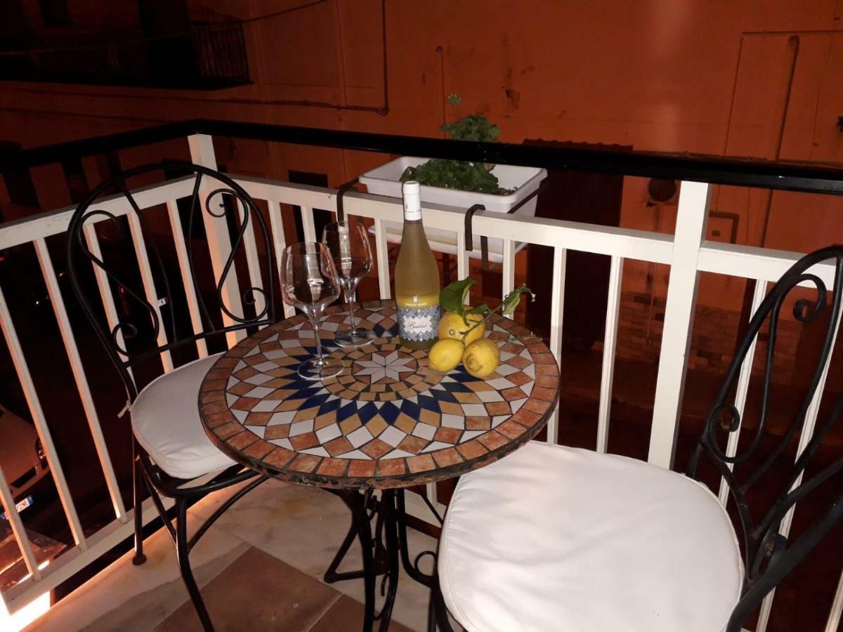 Casa Vacanze Chiara テッラジーニ エクステリア 写真